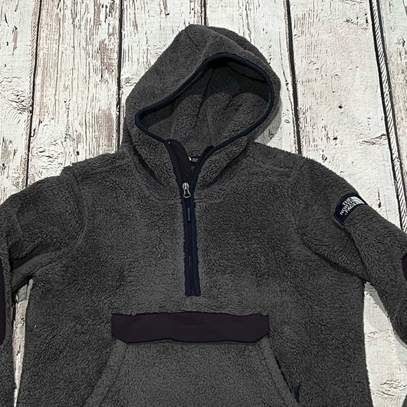 Women's The North Face Plush Faded Purple Hoodie Fleee Pullover Jacket - Picture 6 of 6